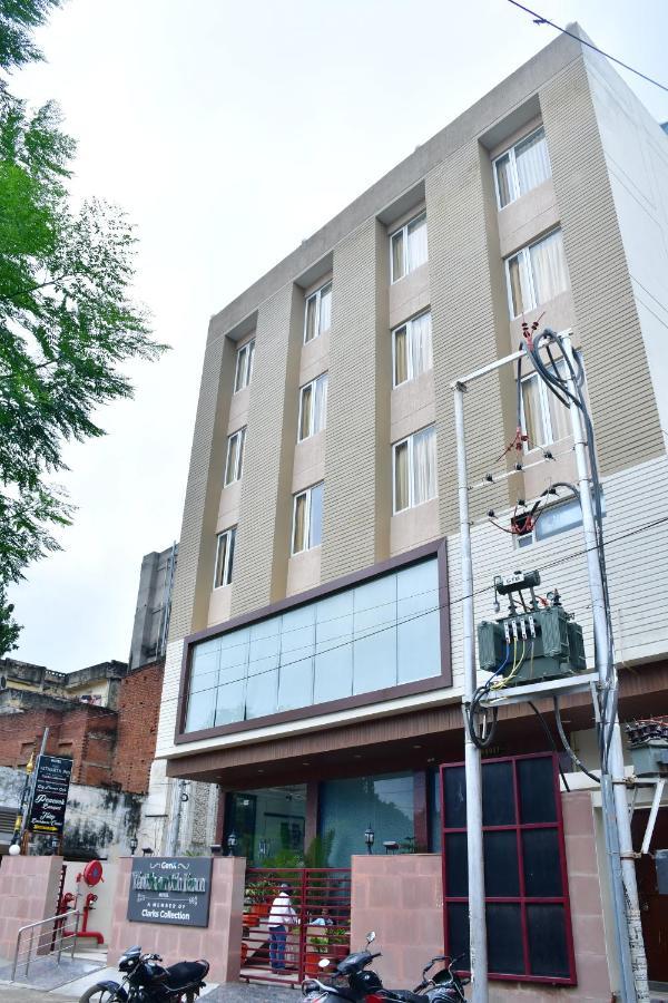 Hotel Yatharth Inn Varanasi Exterior foto