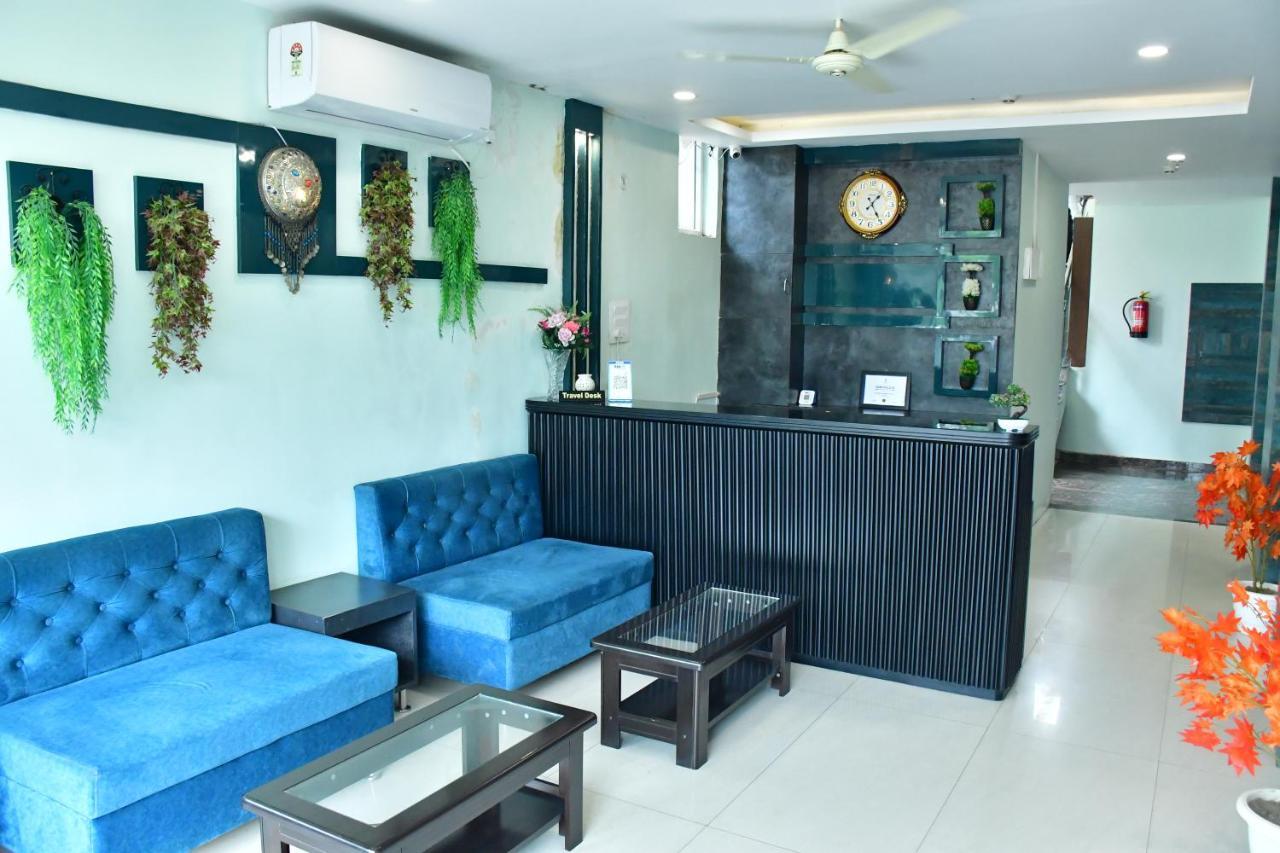 Hotel Yatharth Inn Varanasi Exterior foto